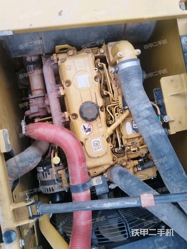 發(fā)動(dòng)機(jī)室(上車部件) 發(fā)動(dòng)機(jī)室(上車部件)