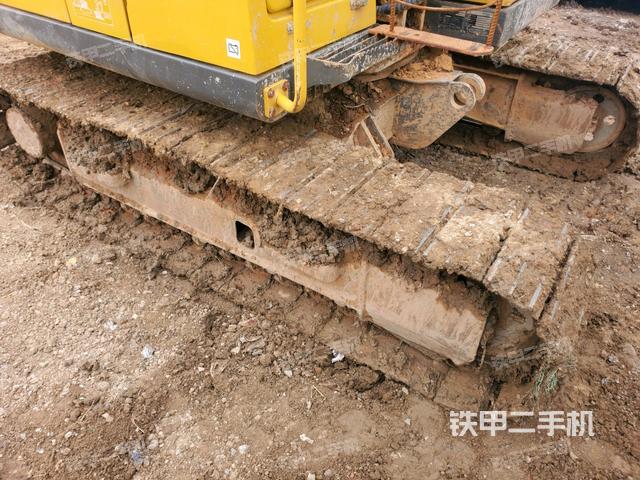 左側(cè)行走馬達(dá)蓋板（行走機(jī)構(gòu)）