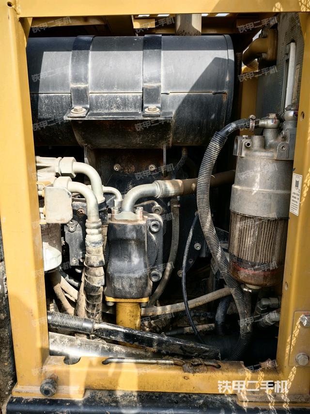 液壓泵室（大件艙室）