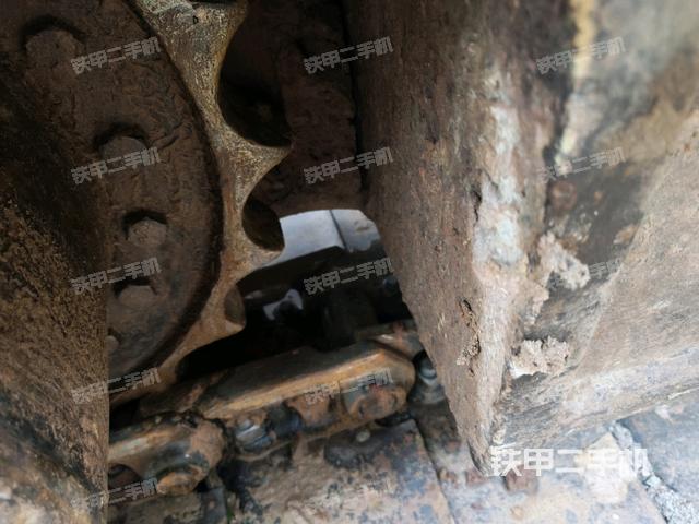 左側(cè)行走馬達(dá)蓋板（行走機(jī)構(gòu)）