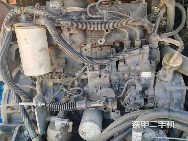 發(fā)動機整體俯視(整機外觀) 發(fā)動機整體俯視(整機外觀)