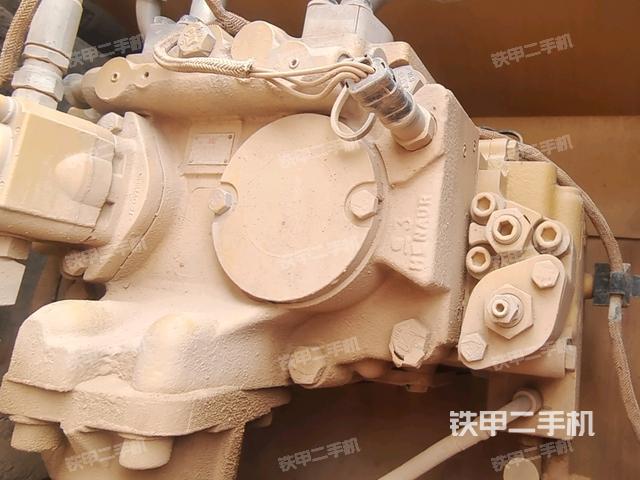 液壓泵斜45?左（大件艙室）