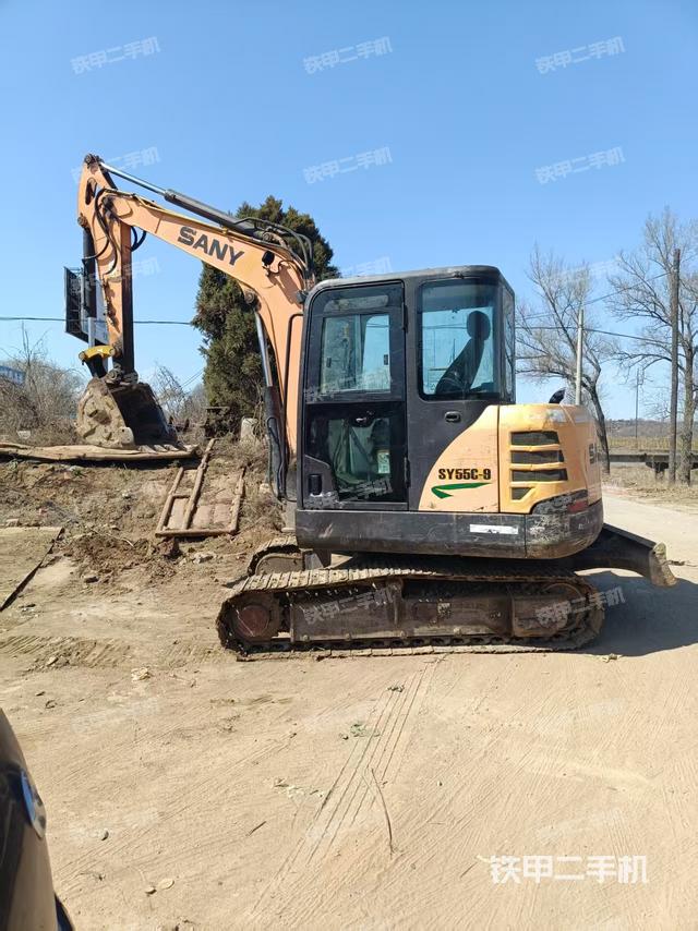 駕駛室整體（整機(jī)外觀）