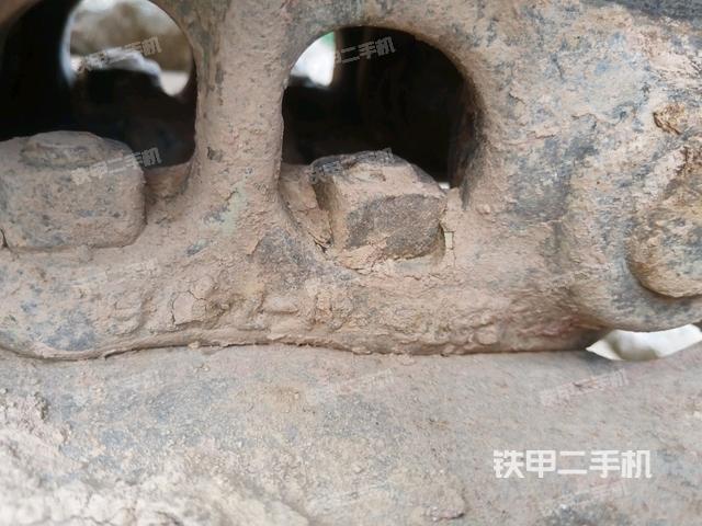 右側(cè)行走馬達(dá)蓋板(行走機(jī)構(gòu)) 右側(cè)行走馬達(dá)蓋板(行走機(jī)構(gòu))