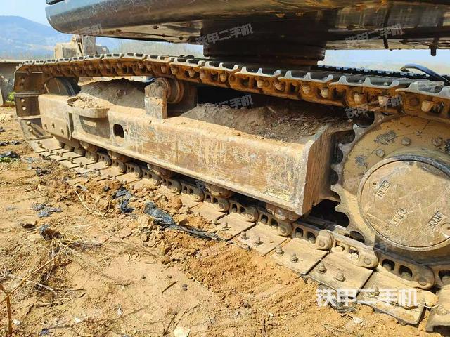 單側履帶整體(整機外觀) 單側履帶整體(整機外觀)