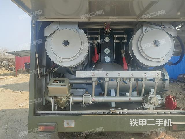 整机左侧（设备外观及核心部件）