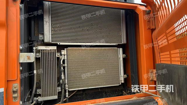 散熱器室(大件艙室) 散熱器室(大件艙室)