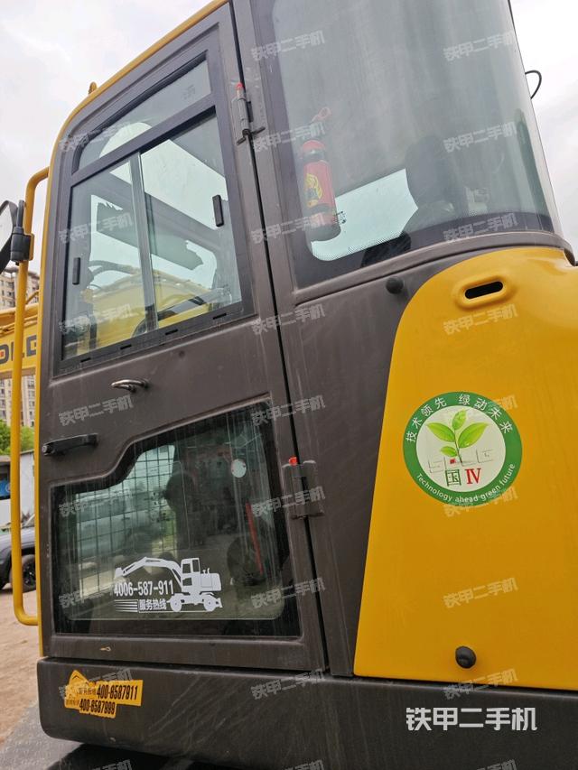 ?駕駛室正側(cè)（駕駛室部分）