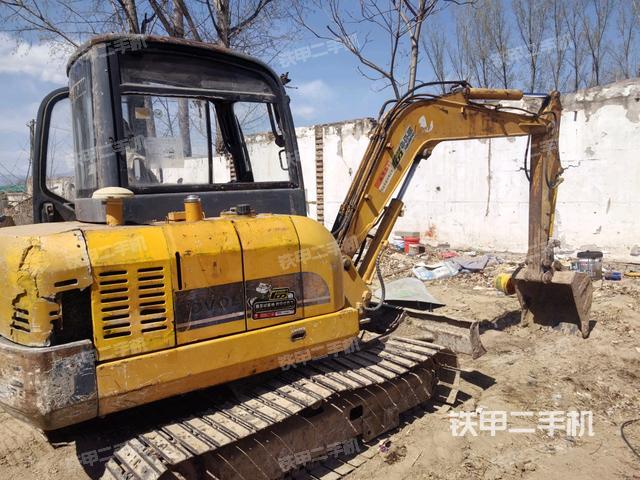 駕駛室頂部（整機(jī)外觀）