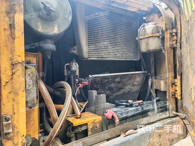 散熱器正面（大件艙室）