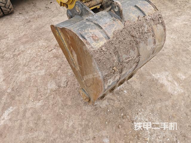 鏟斗45度（工作和回轉(zhuǎn)裝置）