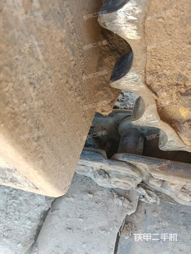 单侧履带整体（整机外观）