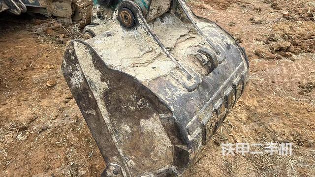 鏟斗45度(工作和回轉(zhuǎn)裝置) 鏟斗45度(工作和回轉(zhuǎn)裝置)
