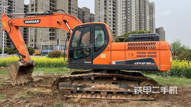 左后45(整機(jī)外觀) 左后45(整機(jī)外觀)