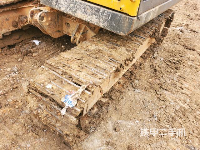 左側(cè)履帶整體?（行走機(jī)構(gòu)）