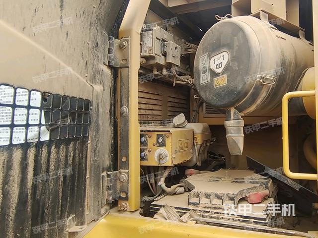 散熱器正面（大件艙室）