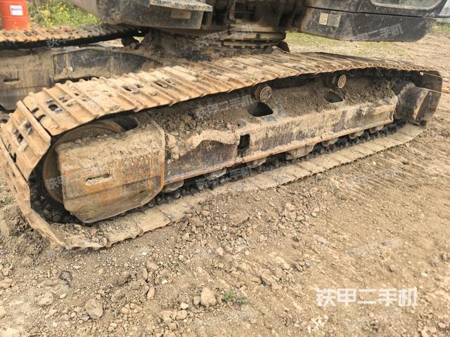 左側(cè)履帶整體?（行走機(jī)構(gòu)）