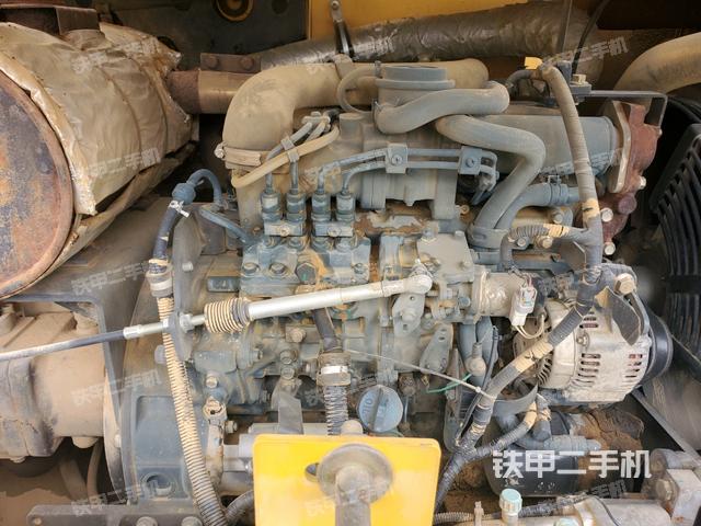 發(fā)動(dòng)機(jī)室（上車部件）