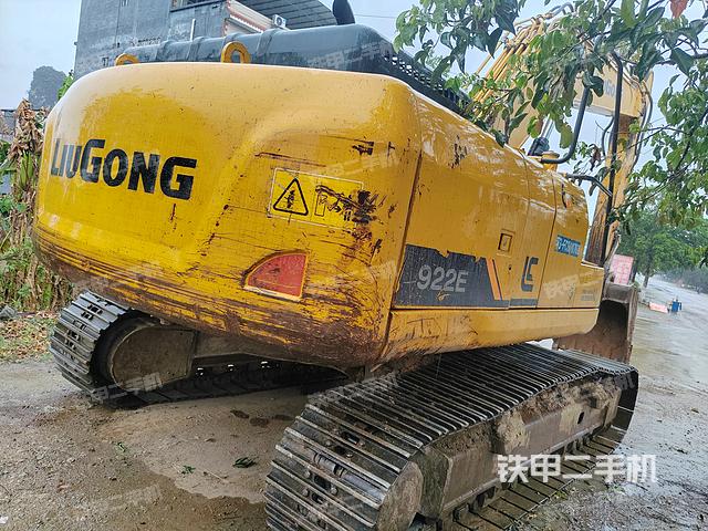 整機(jī)右后45°(整機(jī)外觀) 整機(jī)右后45°(整機(jī)外觀)