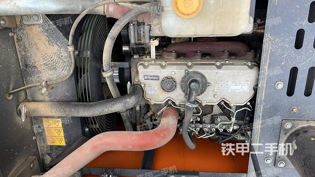 發(fā)動(dòng)機(jī)室(上車部件) 發(fā)動(dòng)機(jī)室(上車部件)