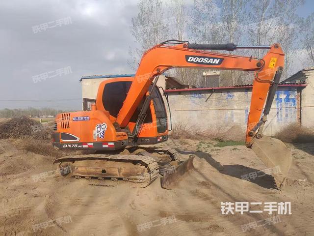 整機右后45°(整機外觀) 整機右后45°(整機外觀)