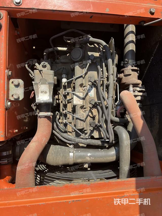 發(fā)動機(jī)整體俯視(整機(jī)外觀) 發(fā)動機(jī)整體俯視(整機(jī)外觀)