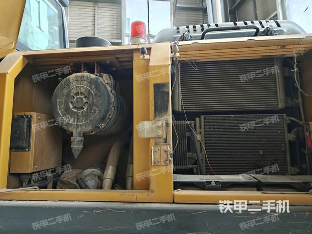 氣門室蓋螺絲特寫(上車部件) 氣門室蓋螺絲特寫(上車部件)