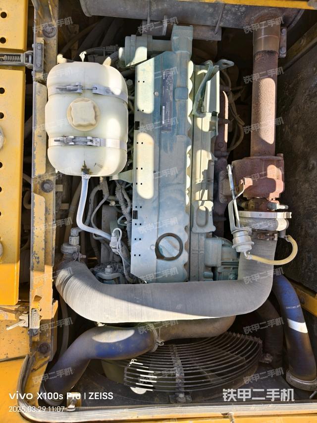 發(fā)動(dòng)機(jī)整體俯視（整機(jī)外觀）