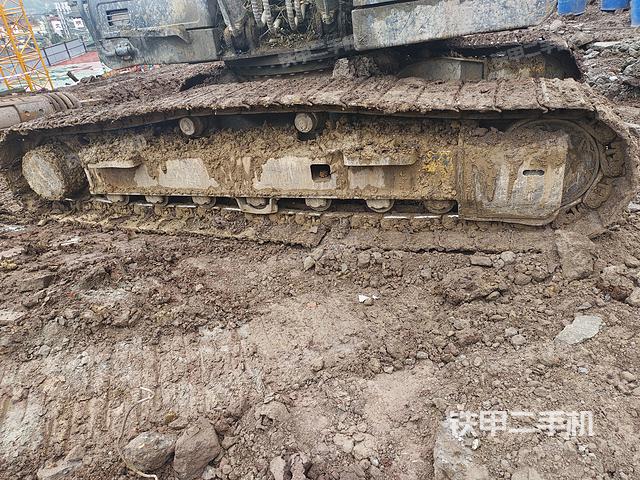 单侧履带整体（整机外观）