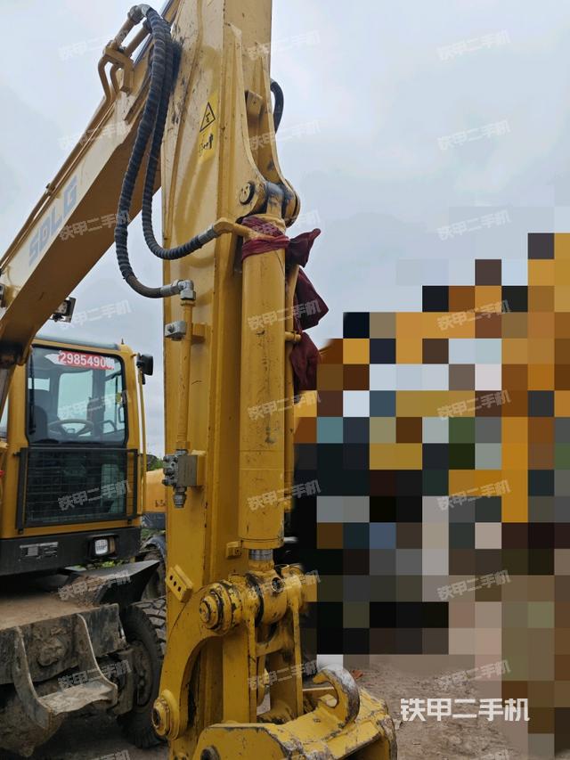 小臂整體右前（工作和回轉(zhuǎn)裝置）