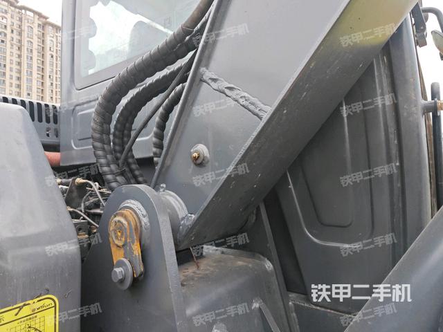 大臂根部?斜(工作和回轉(zhuǎn)裝置) 大臂根部?斜(工作和回轉(zhuǎn)裝置)