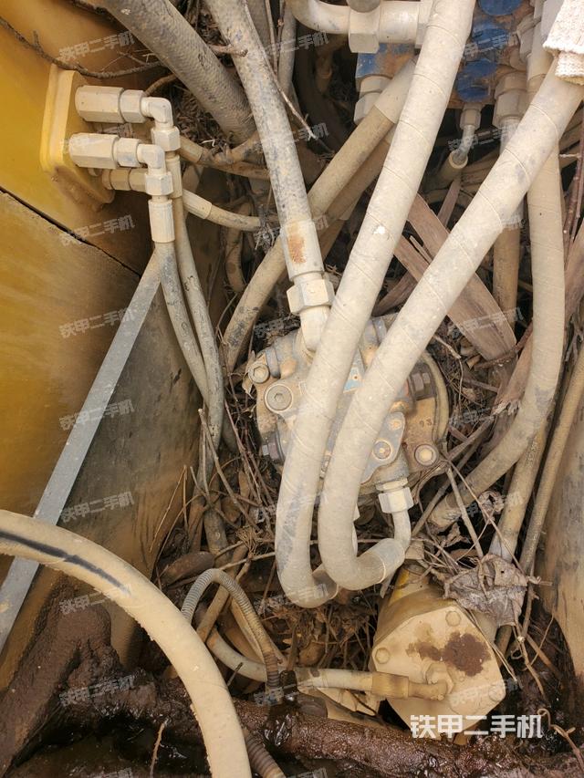 回轉(zhuǎn)馬達(dá)（上車部件）