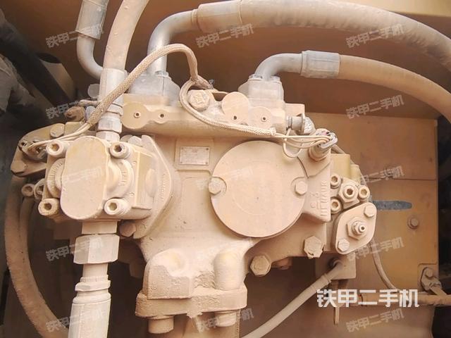 電瓶（大件艙室）