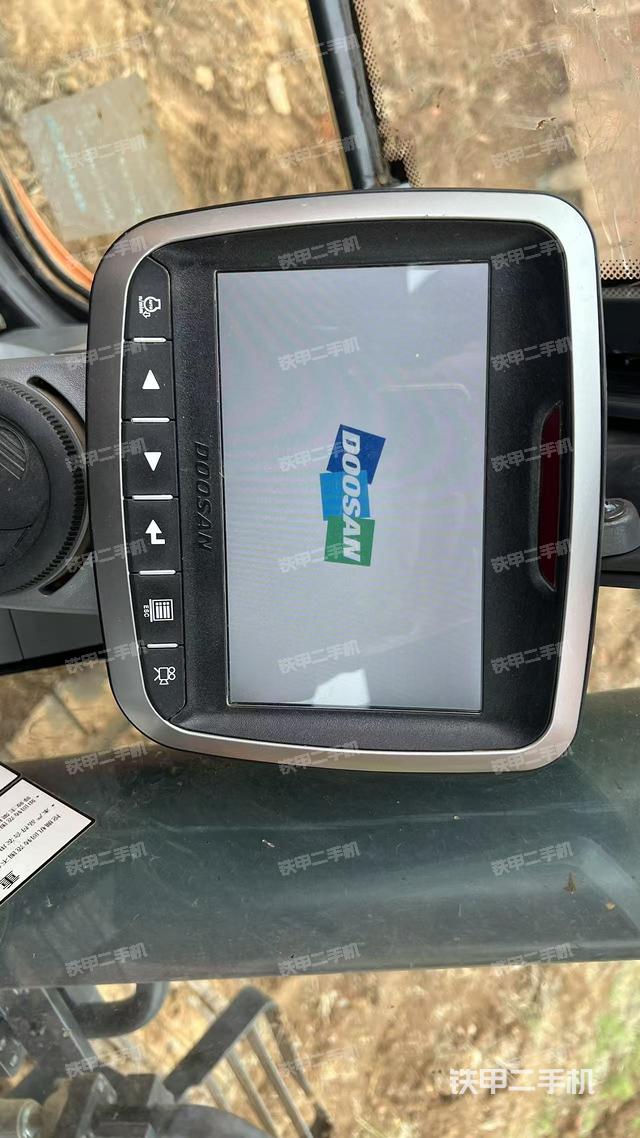 顯示屏?(駕駛室部分) 顯示屏?(駕駛室部分)