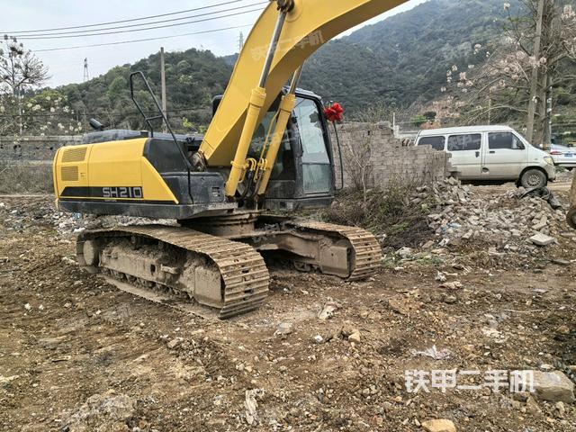 右前45(整機(jī)外觀) 右前45(整機(jī)外觀)