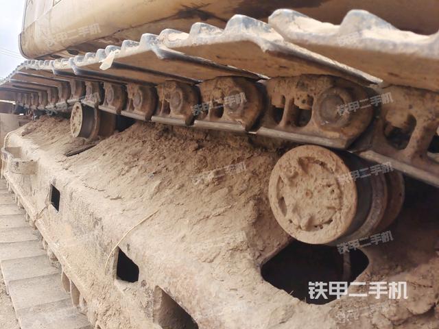 右側(cè)履帶整體（行走機(jī)構(gòu)）