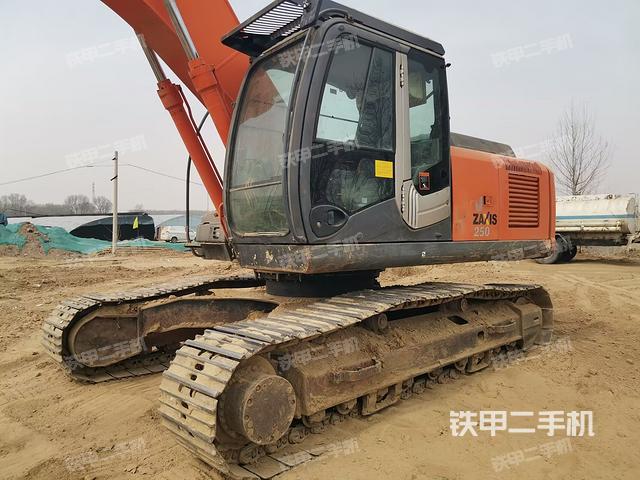 駕駛室頂部（整機(jī)外觀）