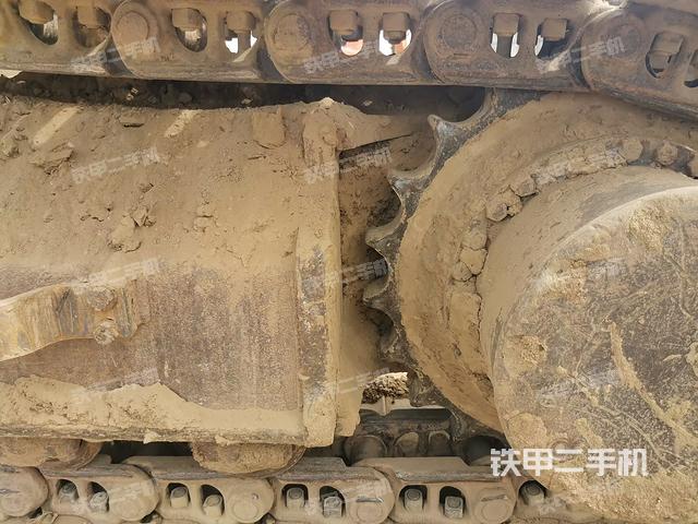 單側(cè)履帶整體（整機(jī)外觀）