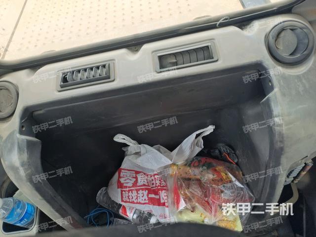 座椅后部（駕駛室部分）