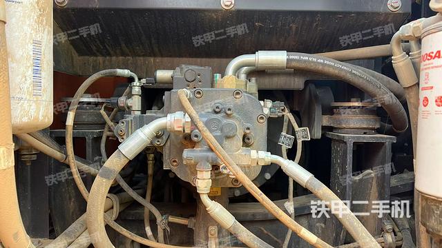 液壓泵室(大件艙室) 液壓泵室(大件艙室)