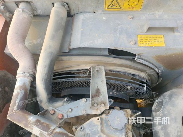 水箱+風(fēng)扇特寫(xiě)(上車部件) 水箱+風(fēng)扇特寫(xiě)(上車部件)
