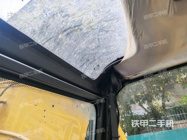 頂棚整體(駕駛室部分) 頂棚整體(駕駛室部分)