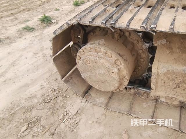 左導(dǎo)向輪（行走機(jī)構(gòu)）