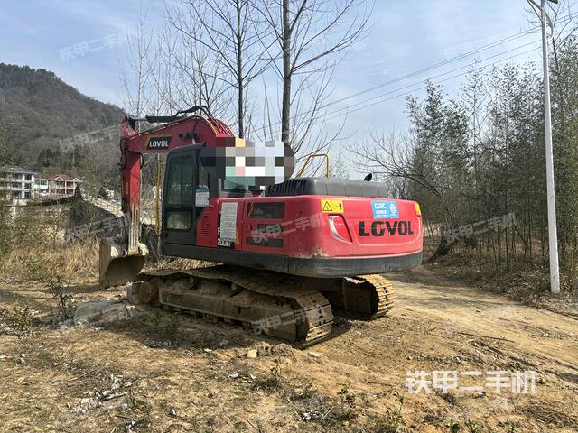 駕駛室頂部(整機外觀) 駕駛室頂部(整機外觀)