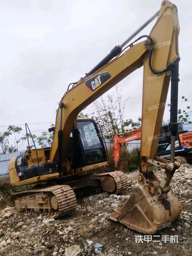 右前45(整機(jī)外觀) 右前45(整機(jī)外觀)