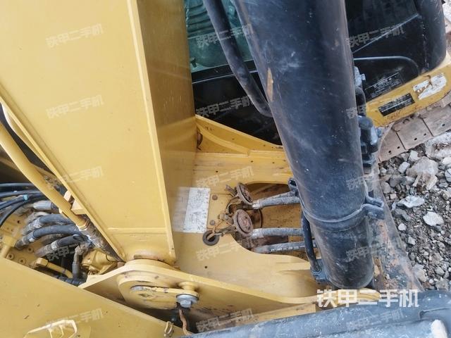 大臂根部?斜視(工作和回轉(zhuǎn)裝置) 大臂根部?斜視(工作和回轉(zhuǎn)裝置)