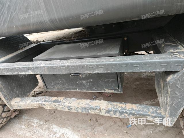 左托鏈輪和鏈筋（行走機(jī)構(gòu)）