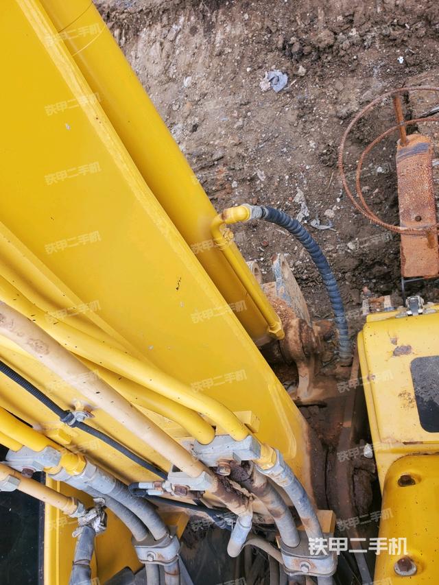 大臂根部?斜（工作和回轉(zhuǎn)裝置）