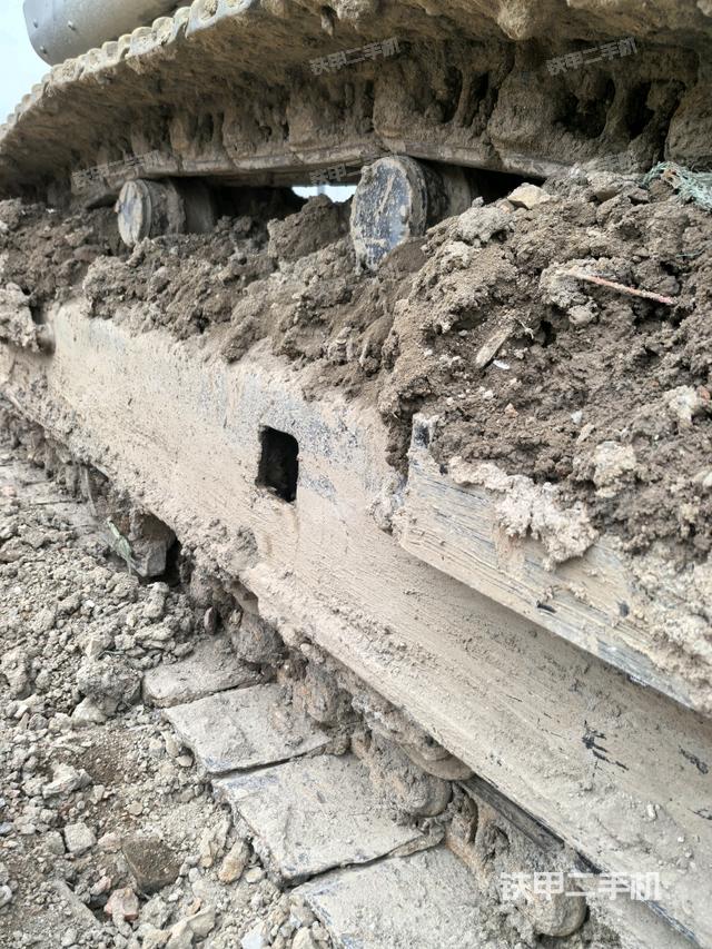 右側(cè)履帶整體（行走機(jī)構(gòu)）