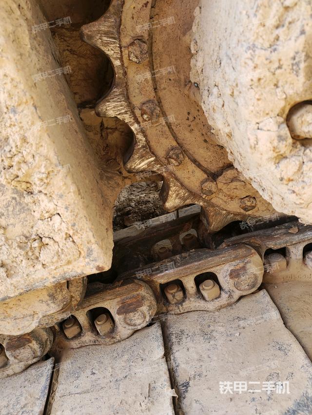 右侧行走马达盖板（行走机构）